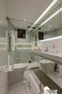 Exclusividade no Morro Ipiranga: Apartamento Porteira Fechada de 4/4 (3 Suítes) e 171m² na Barra