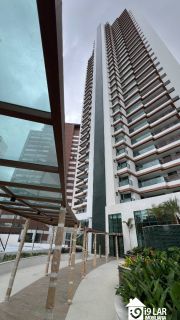 Luxo e Esporte no Caminho das Árvores: Apartamento de 4 Suítes, 210m² com Quadra de Tênis no Belvedere Hill