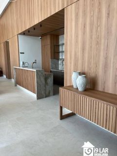 Luxo e Esporte no Caminho das Árvores: Apartamento de 4 Suítes, 210m² com Quadra de Tênis no Belvedere Hill