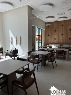 Luxo e Esporte no Caminho das Árvores: Apartamento de 4 Suítes, 210m² com Quadra de Tênis no Belvedere Hill