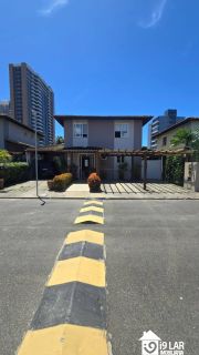 Oásis Particular em Piatã: Casa 4 Quartos com Piscina Privativa e Energia Solar em Condomínio Fechado