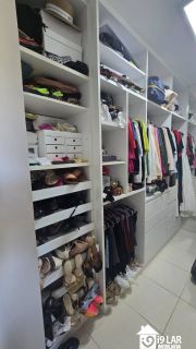 Oásis Particular em Piatã: Casa 4 Quartos com Piscina Privativa e Energia Solar em Condomínio Fechado