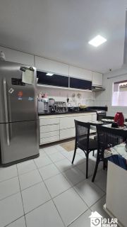 Oásis Particular em Piatã: Casa 4 Quartos com Piscina Privativa e Energia Solar em Condomínio Fechado