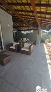 Oásis Particular em Piatã: Casa 4 Quartos com Piscina Privativa e Energia Solar em Condomínio Fechado