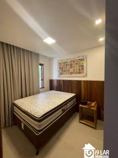 Seu Refúgio de Luxo em Praia do Forte: Casa com 4 Suítes em Terreno de 800m²