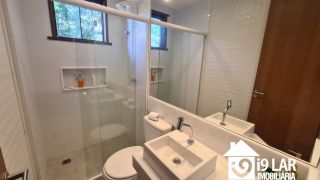 Seu Refúgio de Luxo em Praia do Forte: Casa com 4 Suítes em Terreno de 800m²