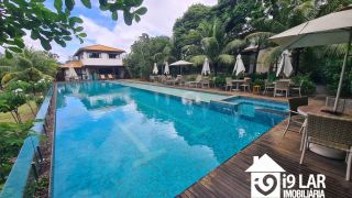 Seu Refúgio de Luxo em Praia do Forte: Casa com 4 Suítes em Terreno de 800m²