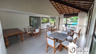 Seu Refúgio de Luxo em Praia do Forte: Casa com 4 Suítes em Terreno de 800m²