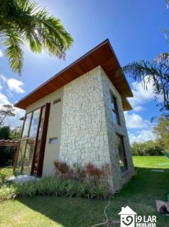 Design Moderno e Pronta para Viver: Casa Porteira Fechada com 4 Quartos no Ilha dos Pássaros, Praia do Forte