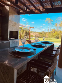 Design Moderno e Pronta para Viver: Casa Porteira Fechada com 4 Quartos no Ilha dos Pássaros, Praia do Forte