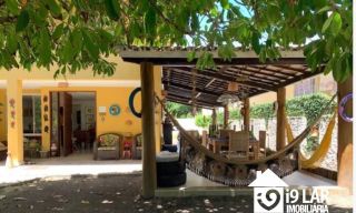 Espaço e Sustentabilidade a 150m da Praia: Casa com 5 Quartos, Suíte Térrea e Energia Solar em Jaguaribe