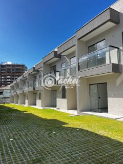 Casa de condomínio 3/4  à venda no bairro Centro em Lauro de Freitas