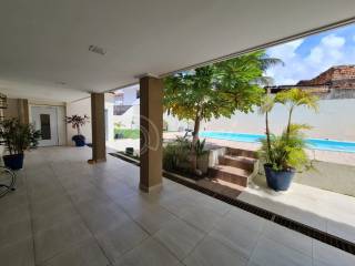 Casa à venda em Vilas do Atlântico