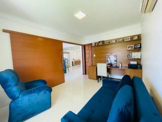 Casa de Condomínio 4/4 à venda no estilo Porteira Fechada