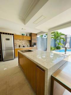 Casa de Condomínio 4/4 à venda no estilo Porteira Fechada