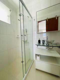 Casa de Condomínio 4/4 à venda no estilo Porteira Fechada