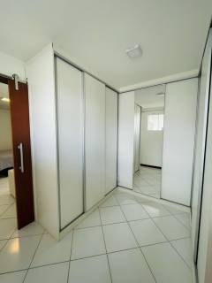 Casa de Condomínio 4/4 à venda no estilo Porteira Fechada