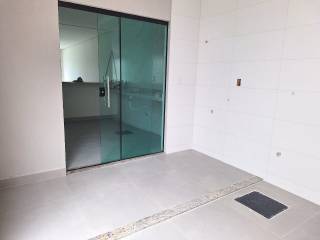 Casa à venda no bairro Pitangueiras em Lauro de Freitas/BA