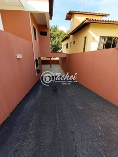 Casa 4/4 no condomínio Flora Ville