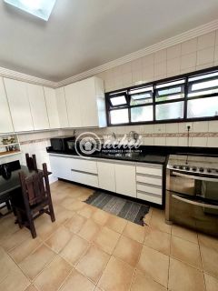 Casa em alameda 5/4 nascente à venda em Vilas do Atlântico