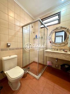 Casa em alameda 5/4 nascente à venda em Vilas do Atlântico