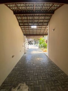 Casa 4/4 para locação no condomínio Villa das Marés em Buraquinho