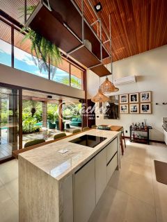 Casa 5/4 nascente porteira fechada em Praia do Forte à venda