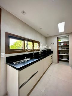 Casa 5/4 nascente porteira fechada em Praia do Forte à venda