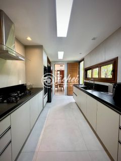 Casa 5/4 nascente porteira fechada em Praia do Forte à venda