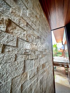 Casa 5/4 nascente porteira fechada em Praia do Forte à venda