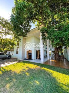 Casa em condomínio 5/4 nascente em Abrantes à venda