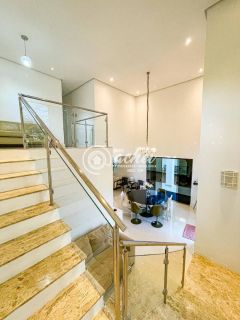 Casa em condomínio 5/4 nascente em Abrantes à venda