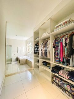 Casa em condomínio 5/4 nascente em Abrantes à venda