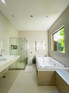 Casa em condomínio 5/4 nascente em Abrantes à venda