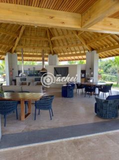 Lote com 700m² em Praia do Forte