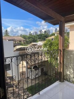 Casa solta 4/4 nascente a 150m da Praia de Vilas do Atlântico