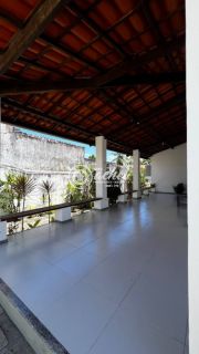 Casa de alameda fechada 4/4 à venda em Vilas do Atlântico