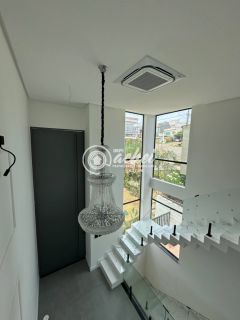 Casa de condomínio 4/4 nascente à venda no Alphaville Litoral Norte 2