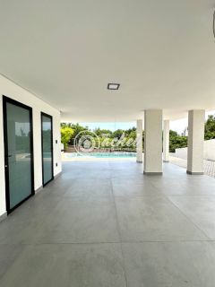 Casa de condomínio 4/4 nascente à venda no Alphaville Litoral Norte 2