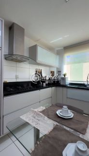 Casa em Condomínio 4/4 nascente mobiliada e com energia solar para locação em Buraquinho