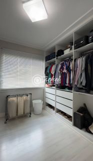 Casa em Condomínio 4/4 nascente mobiliada e com energia solar para locação em Buraquinho