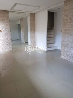 Casa Solta 3/4 à venda em ótima localização de Buraquinho