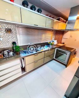 Apartamento 3/4 com cozinha equipada à venda em Buraquinho