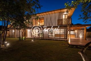 Casa de Condomínio 5/4 nascente porteira fechada à venda em Praia do Forte