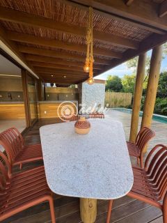 Casa de Condomínio 5/4 nascente porteira fechada à venda em Praia do Forte