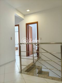 Casa de condomínio 4/4 nascente à venda em Buraquinho