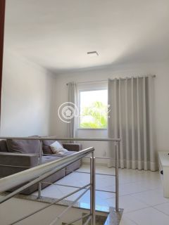 Casa de condomínio 4/4 nascente à venda em Buraquinho