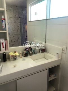 Apartamento 3/4 à venda em Buraquinho a cerca de 500m da Praia