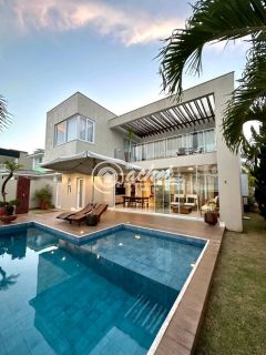 Casa moderna nascente 4/4 com energia solar à venda no Alphaville Litoral Norte 1