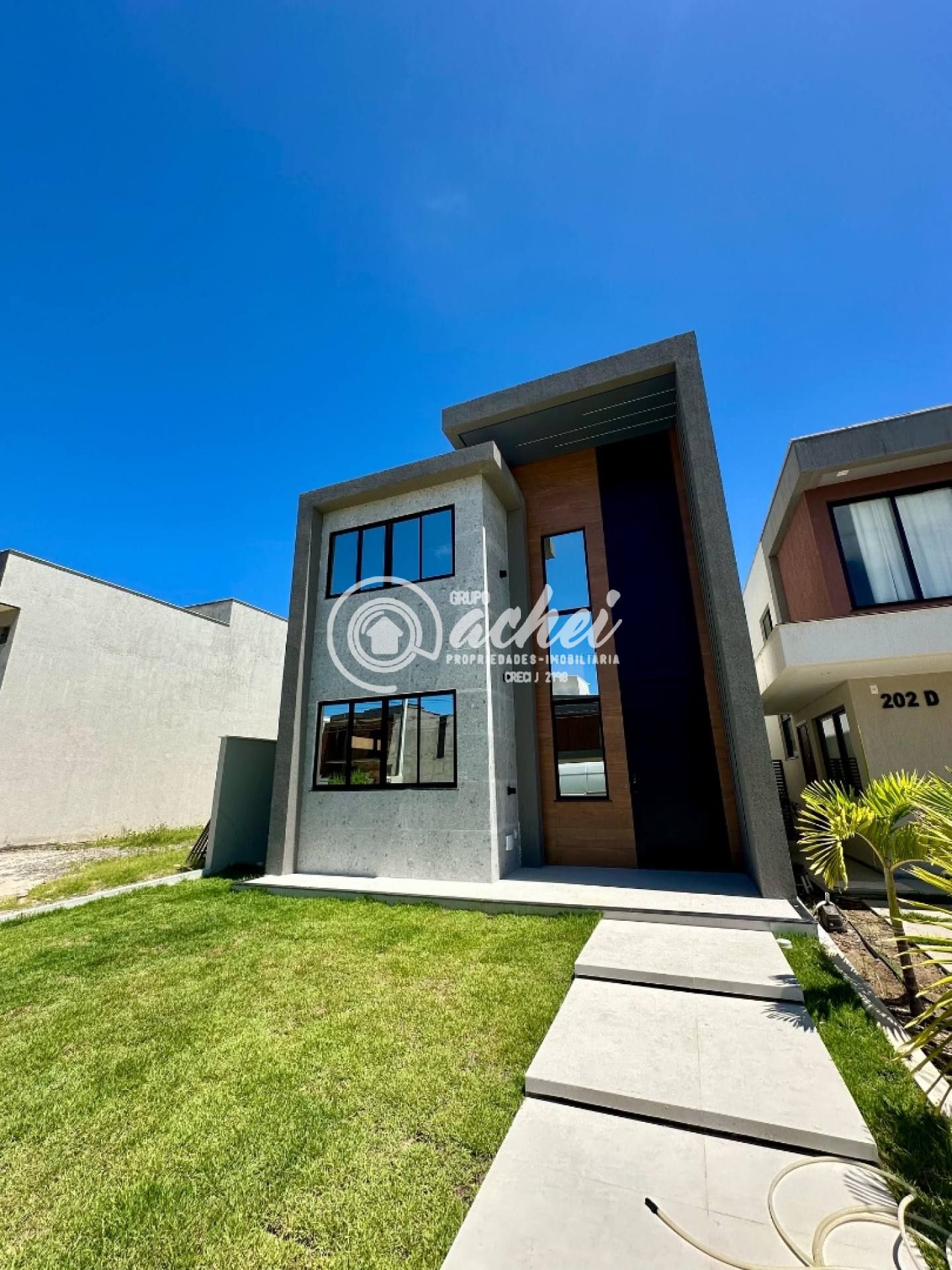 Casa 4/4 no Condomínio Vila Florença à venda